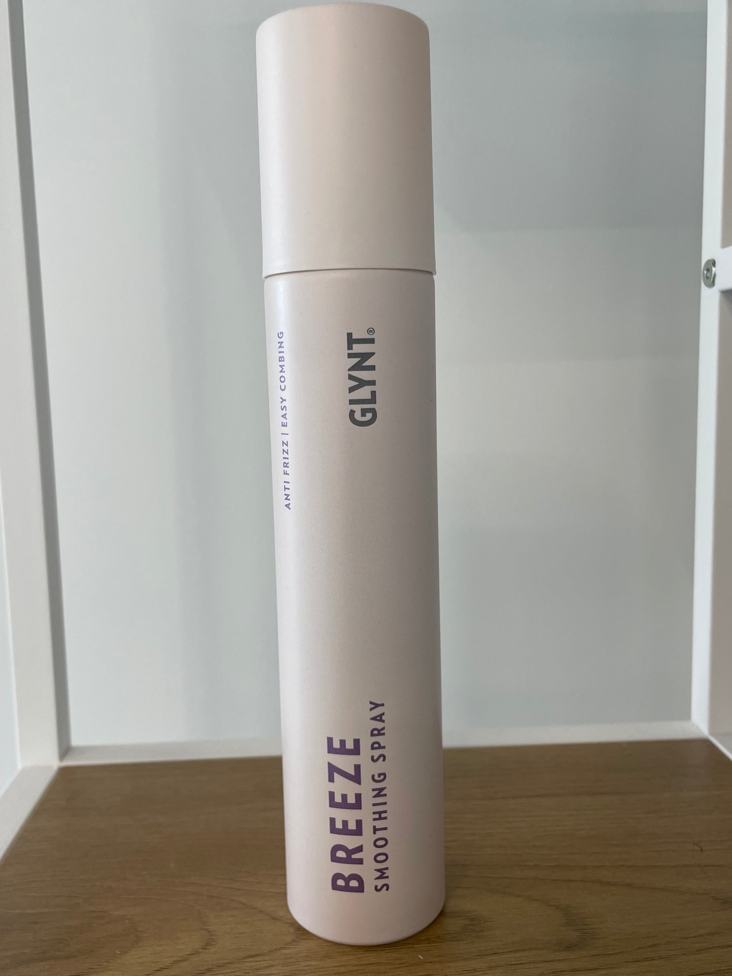 Breeze smoothing spray