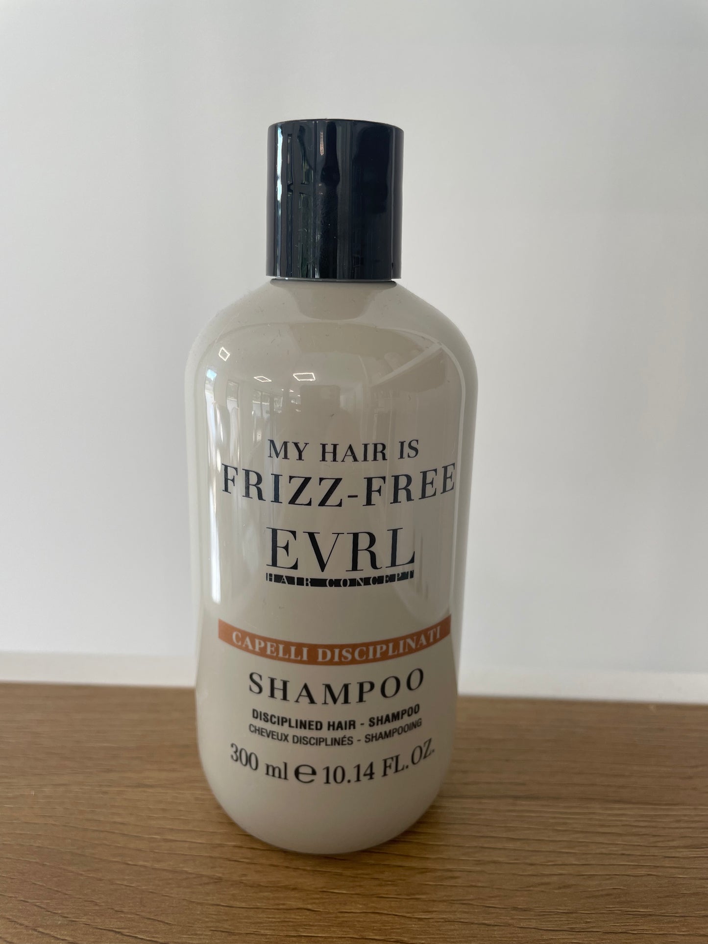 Anti frizz shampoo