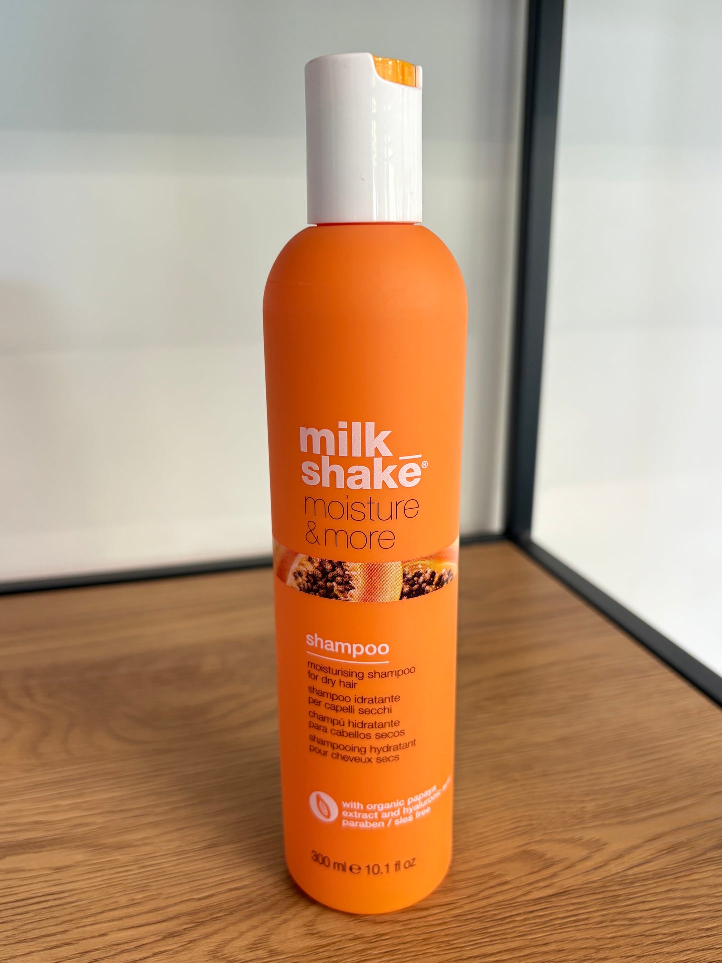 Moisture & More shampoo